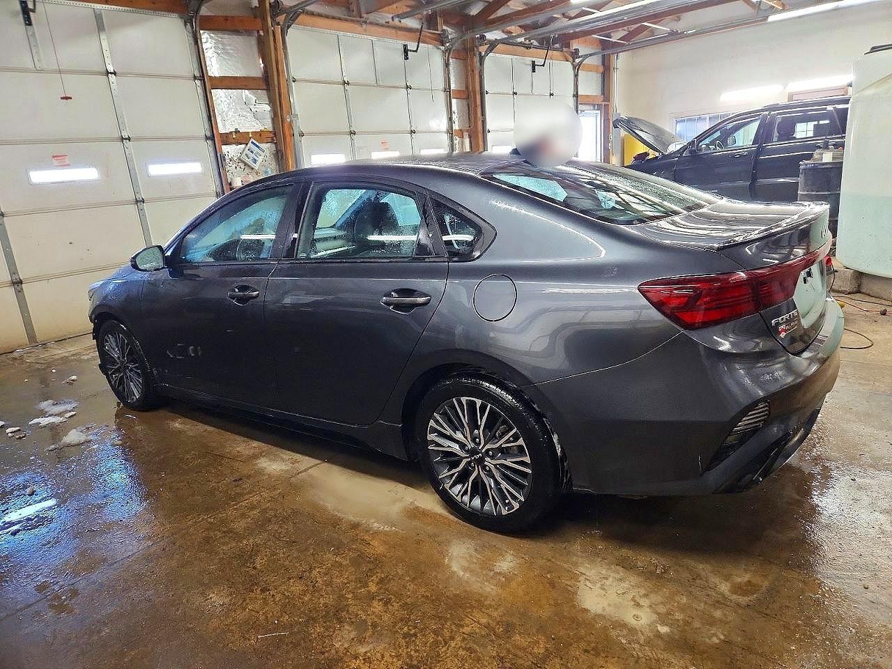 2023 Kia Forte Gt Line - Image 2