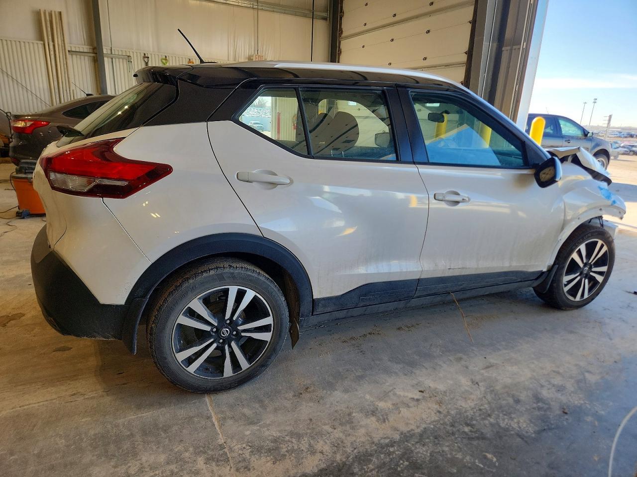 2019 Nissan Kicks S - Image 3