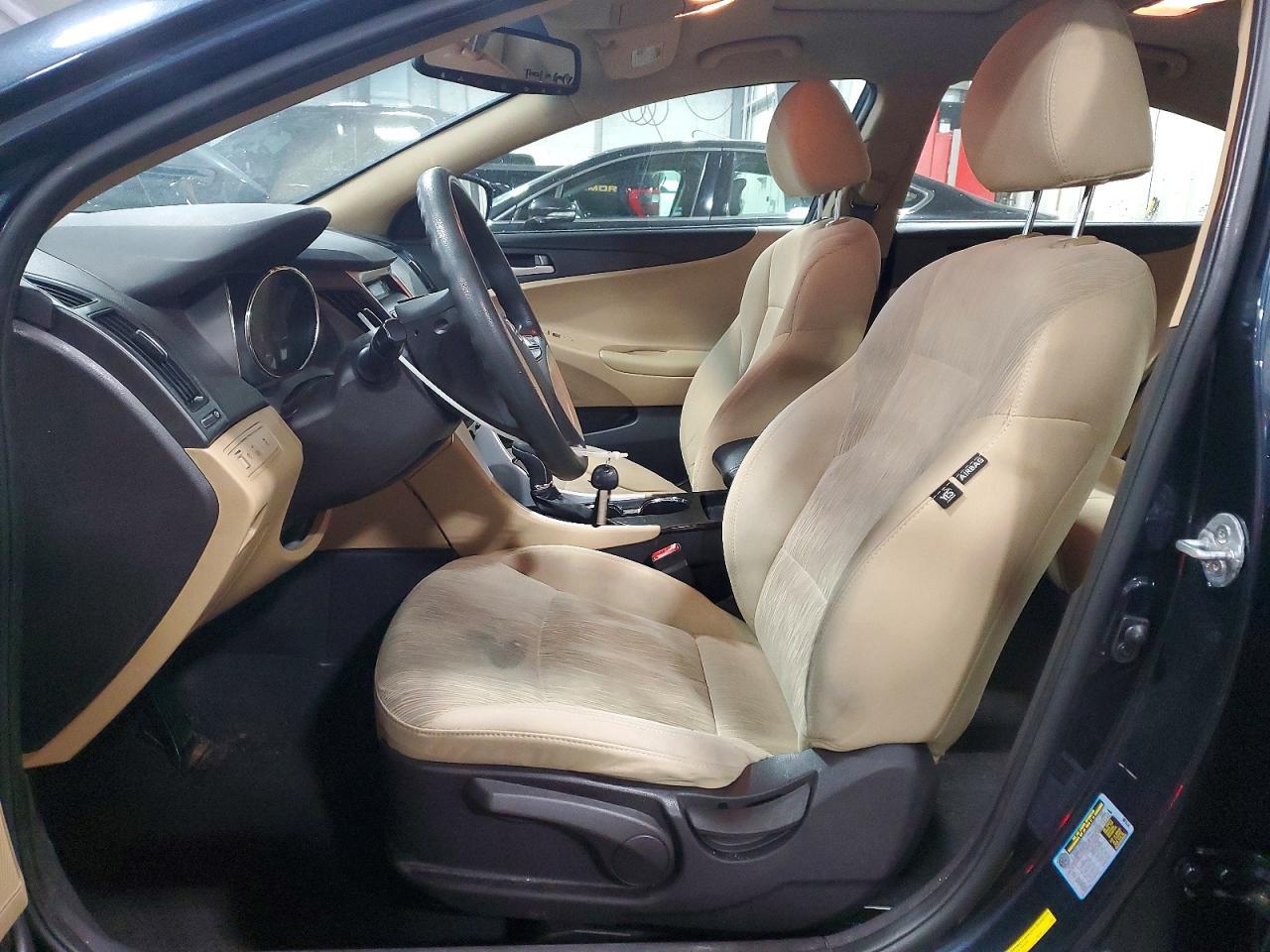 2012 Hyundai Sonata Gls - Image 7