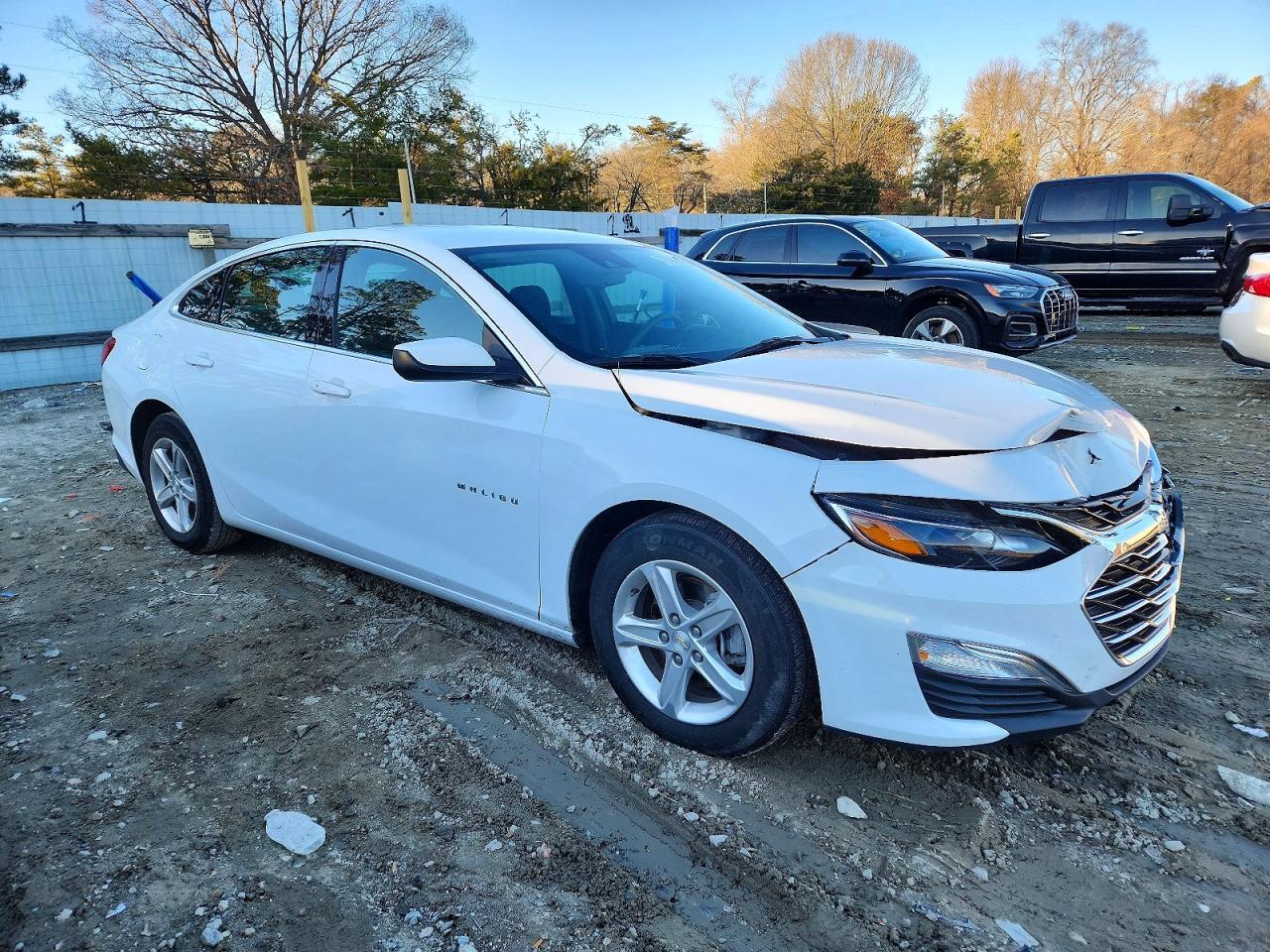 2021 Chevrolet Malibu Ls - Фото 4
