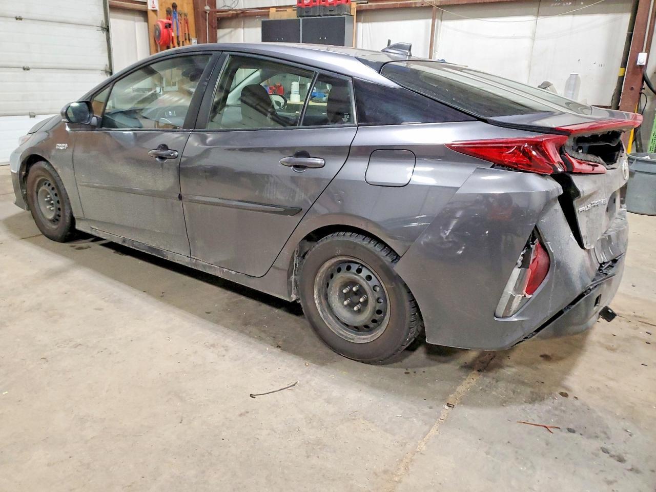 2021 Toyota Prius Prime Le - Image 2