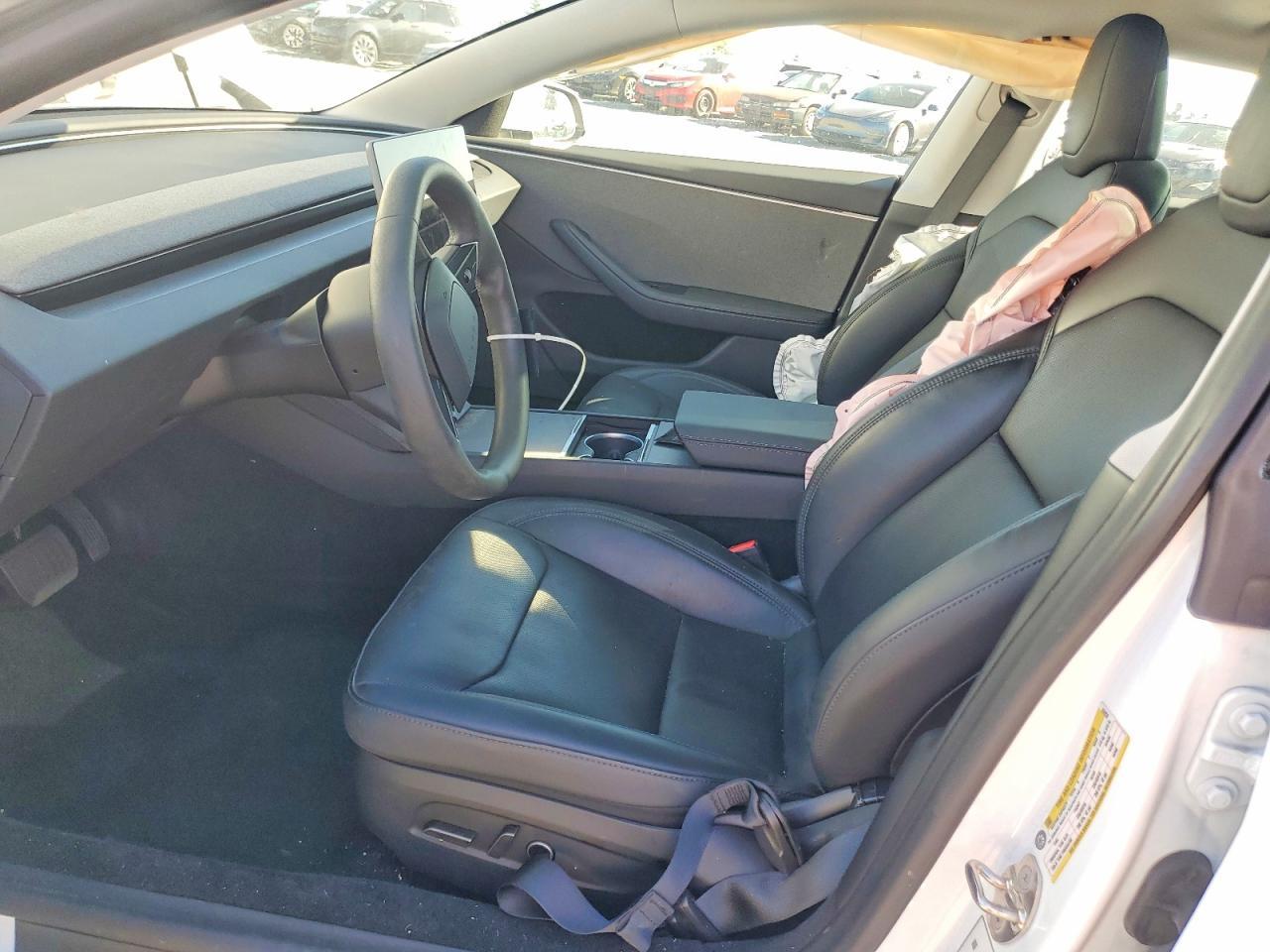 2024 Tesla Model 3 - Фото 7