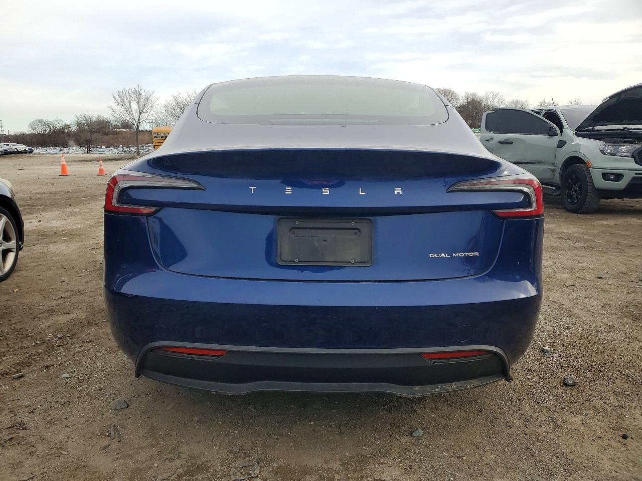 2024 Tesla Model 3 - Фото 6