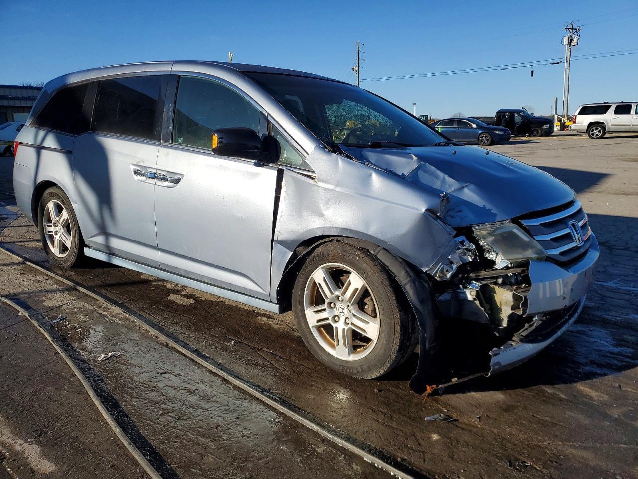 2012 Honda Odyssey Touring - Фото 4