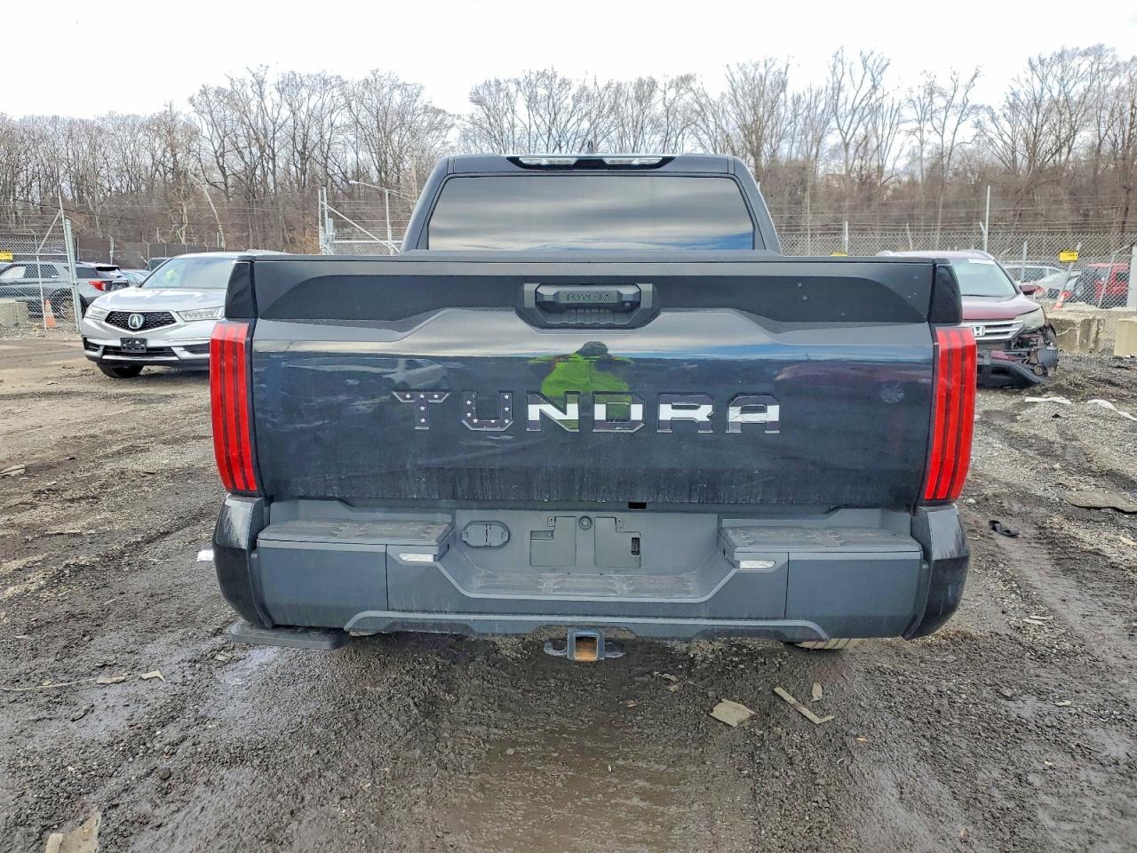 2022 Toyota Tundra Crewmax Sr - Image 6