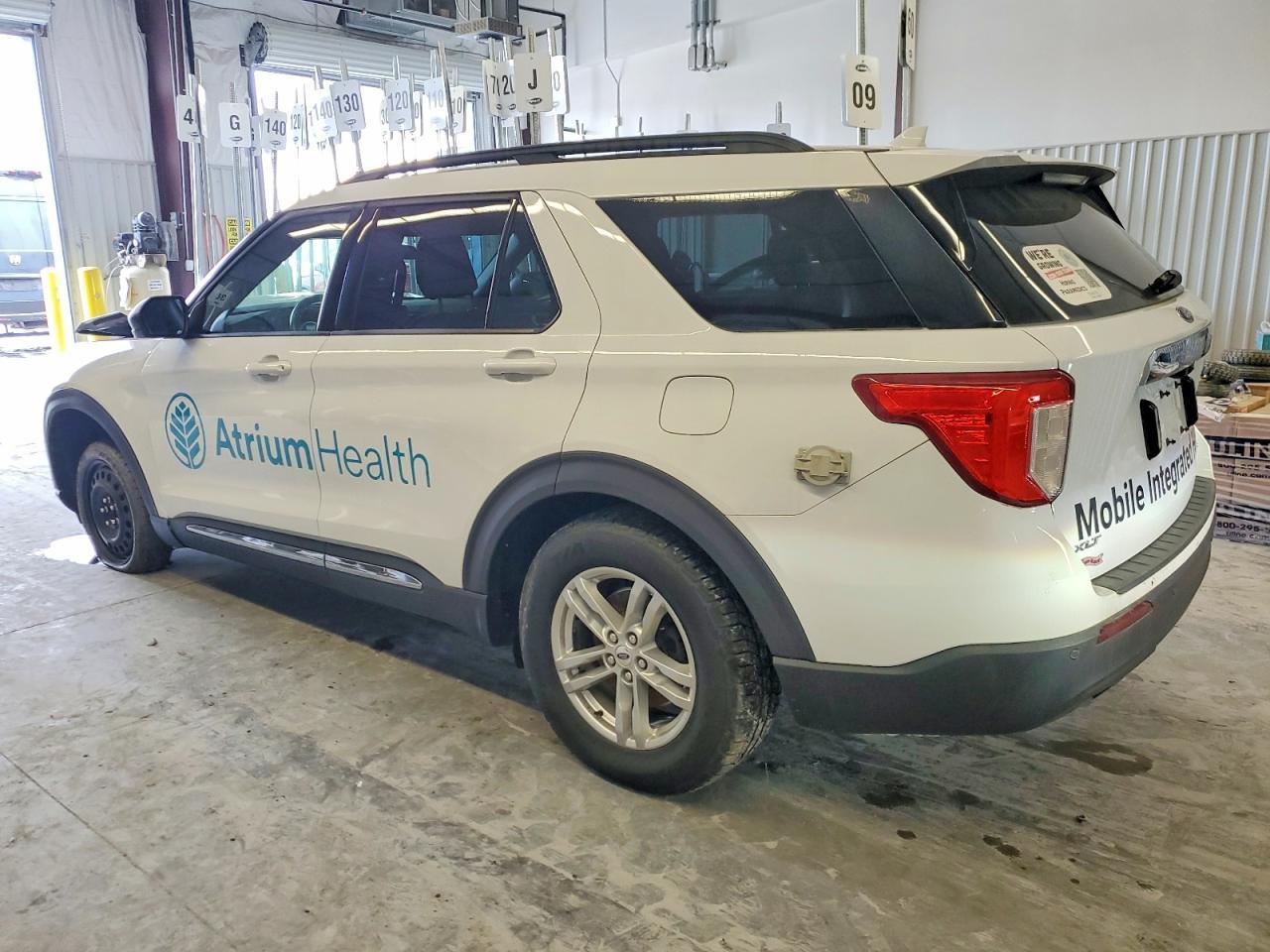 2020 Ford Explorer Xlt - Image 2
