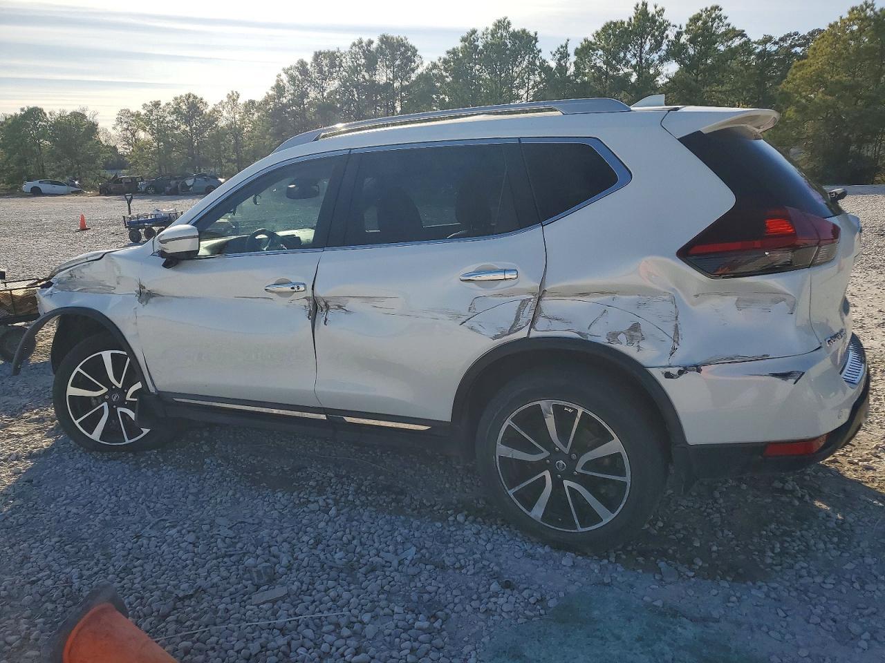 2019 Nissan Rogue S - Фото 2