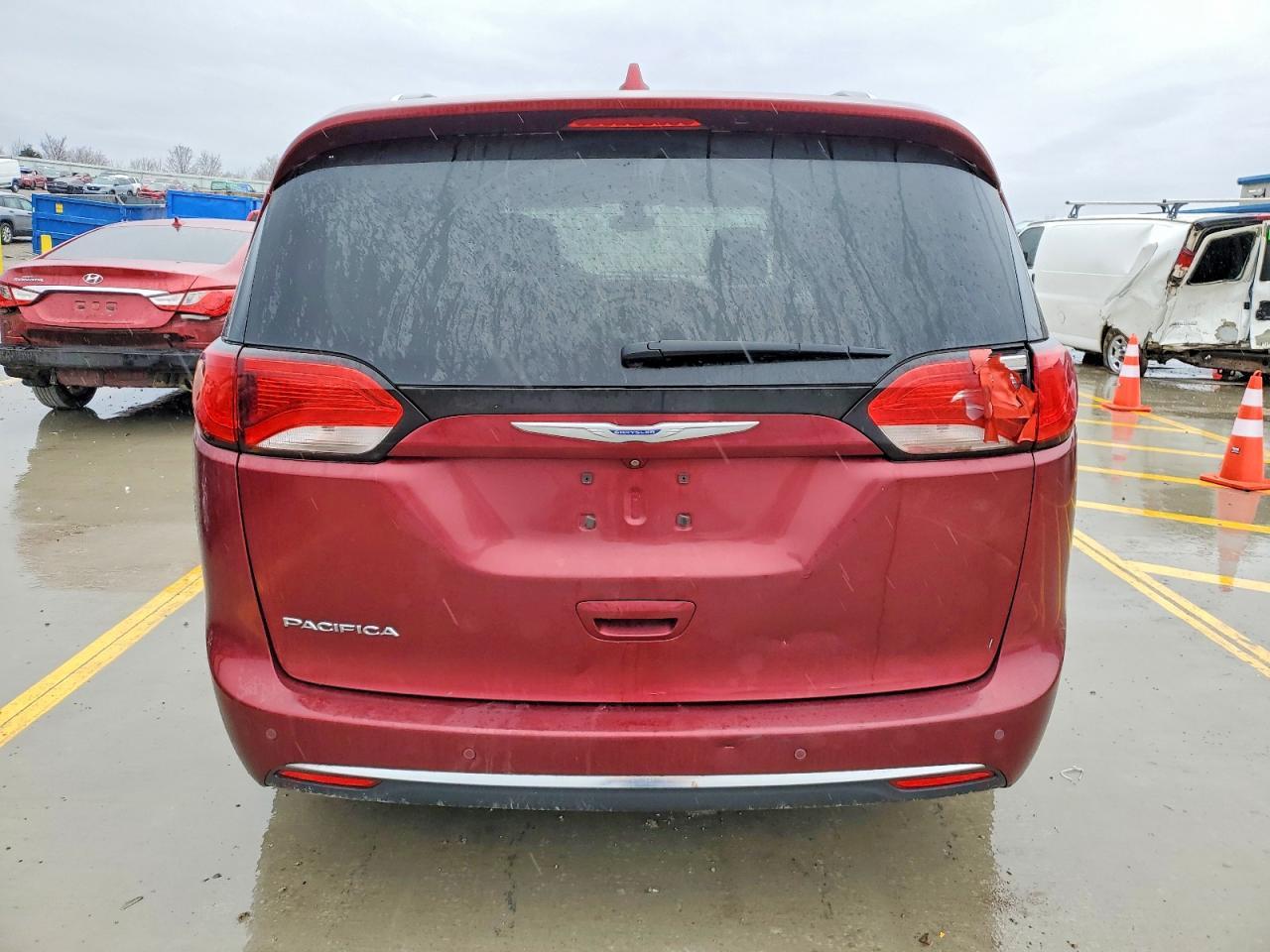 2019 Chrysler Pacifica Touring L - Фото 6