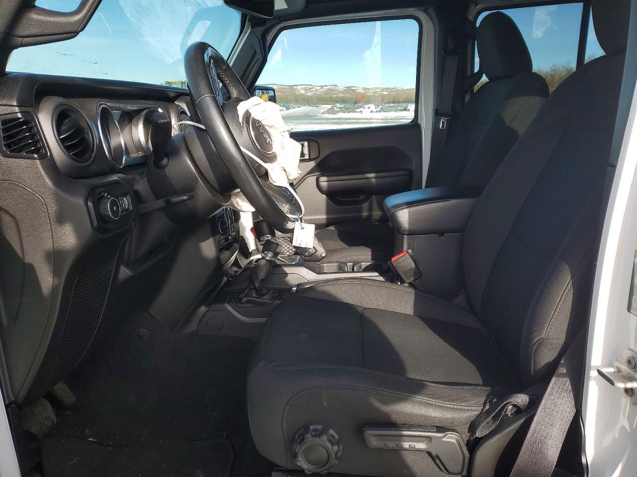 2021 Jeep Wrangler Unlimited Sport - Фото 7