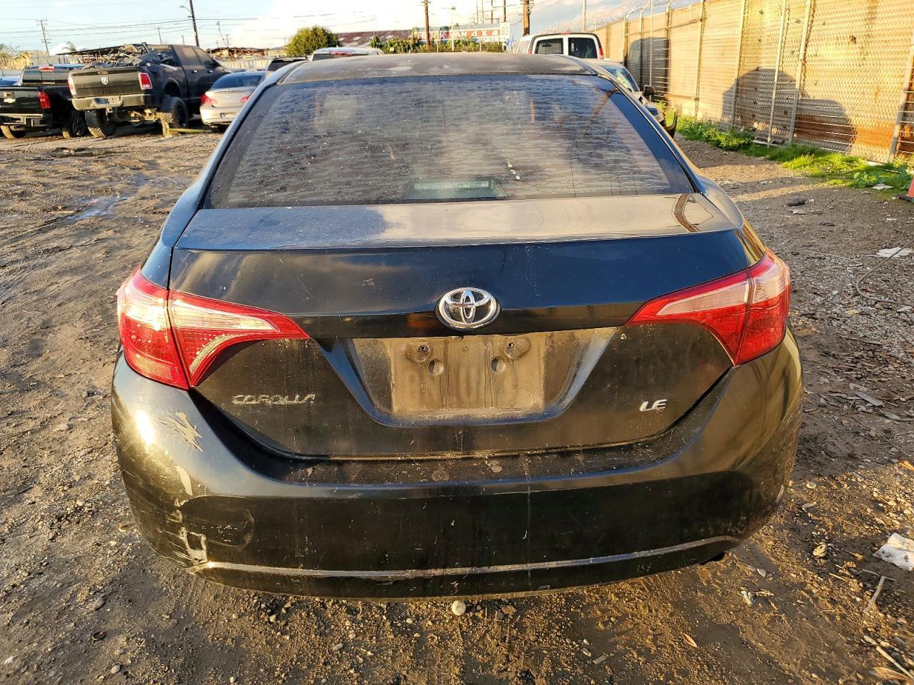 2017 Toyota Corolla Le - Фото 6