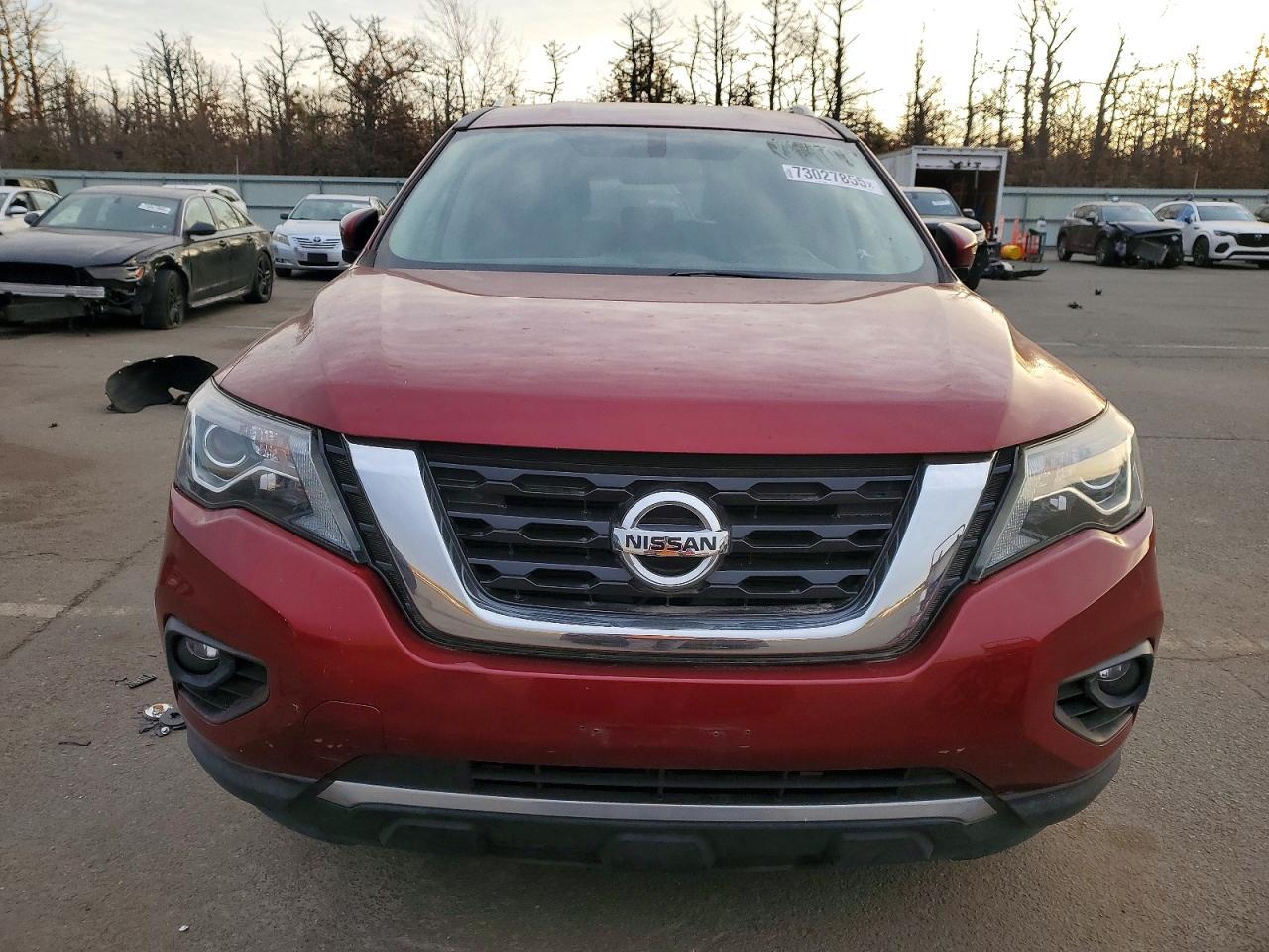 2018 Nissan Pathfinder S - Image 5