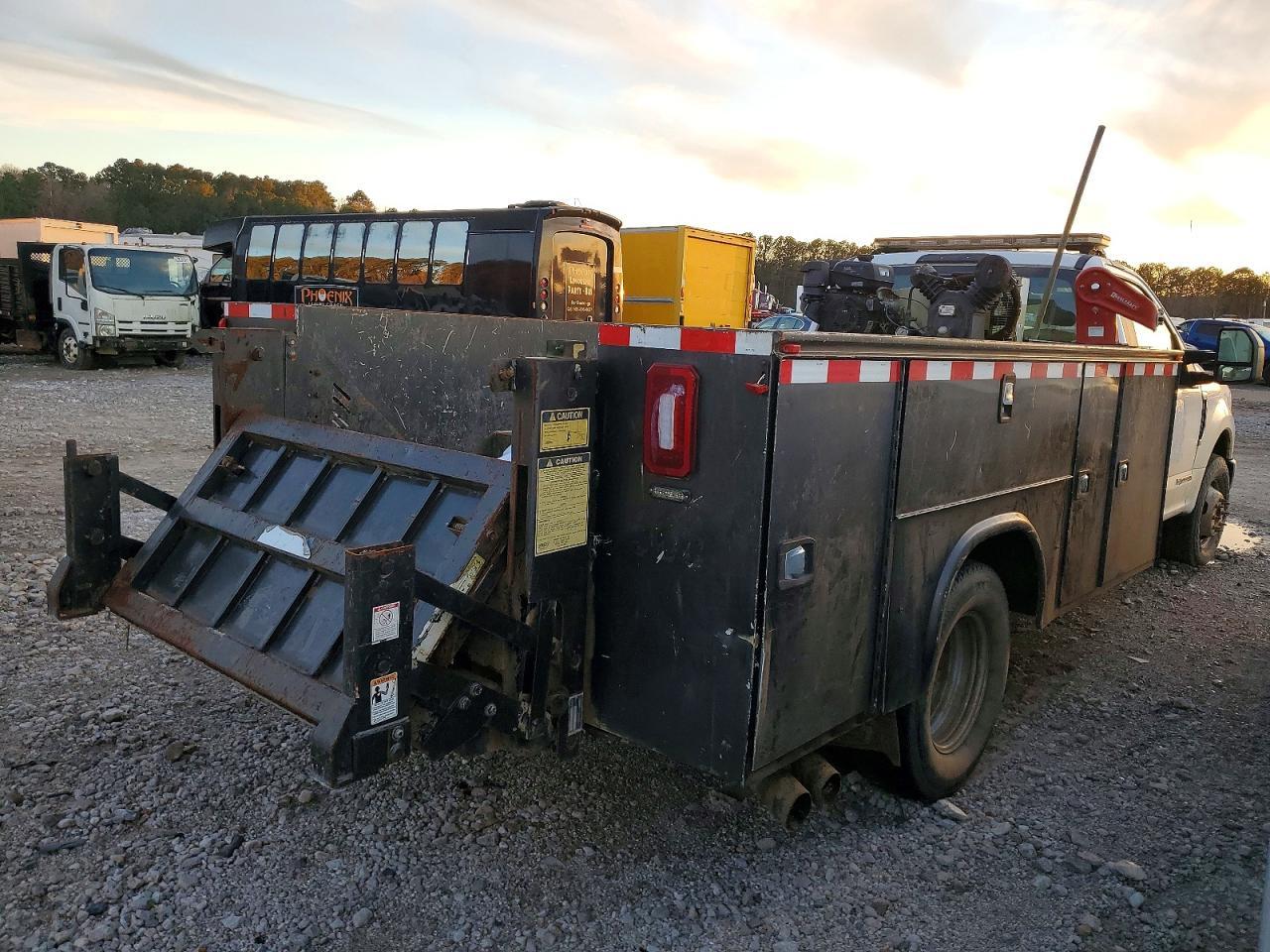 2018 Ford F350 Super Duty Utility / Service Truck - Фото 3