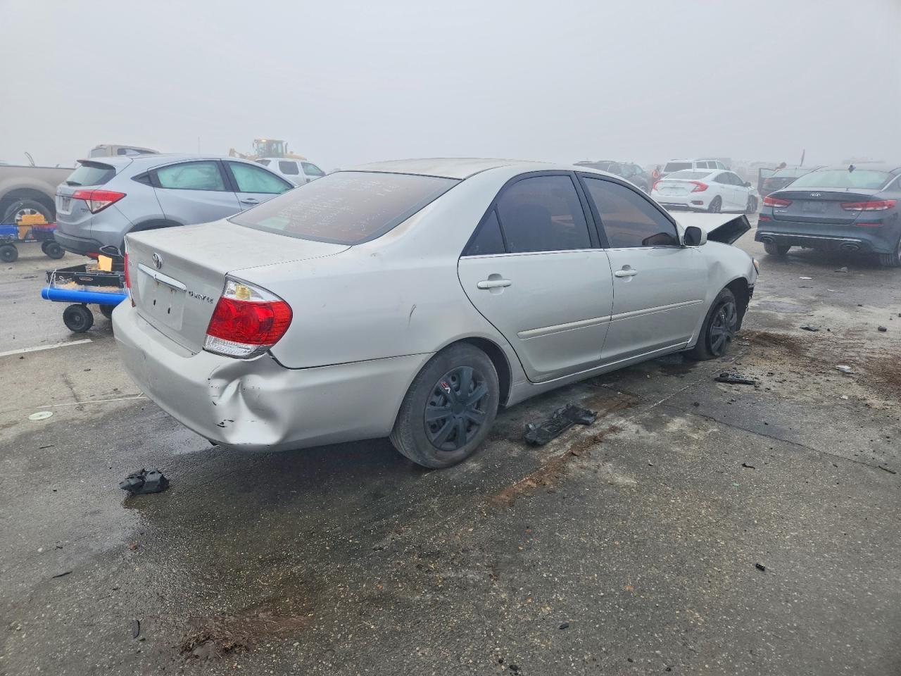 2006 Toyota Camry Le - Фото 3