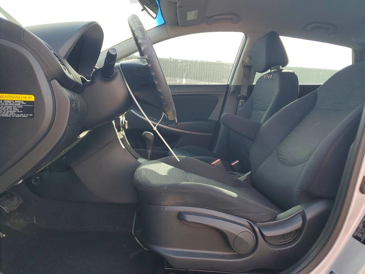 2016 Hyundai Accent Se - Фото 7