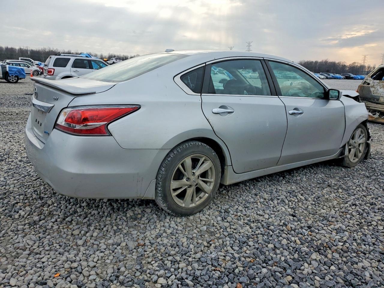 2014 Nissan Altima 2.5 - Фото 3