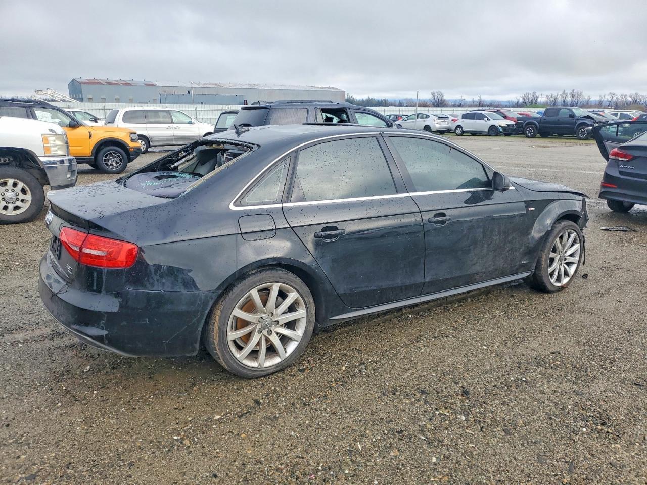 2014 Audi A4 Premium - Фото 3