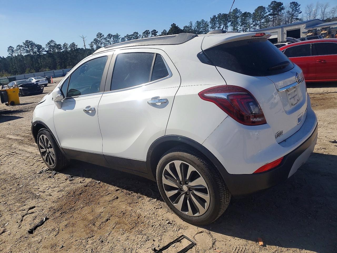 2019 Buick Encore Essence - Image 2