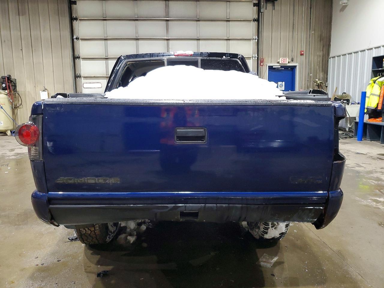 2002 Chevrolet S Truck S10 - Image 6
