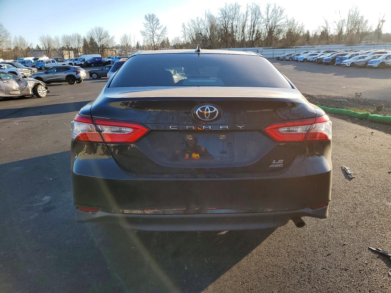 2020 Toyota Camry Le - Image 6
