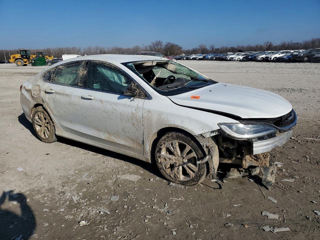 2016 Chrysler 200 Limited - Image 4
