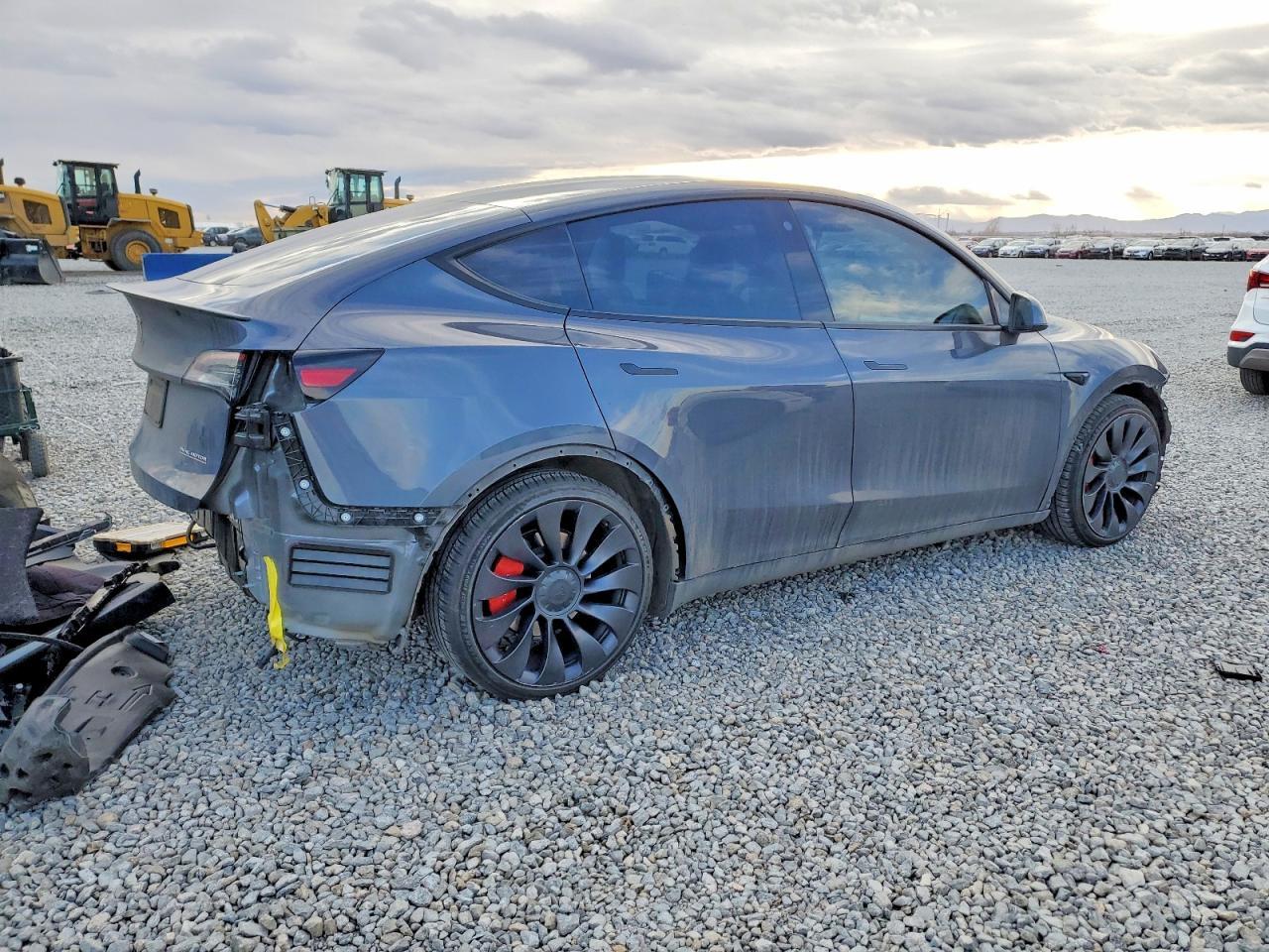 2023 Tesla Model Y - Image 3