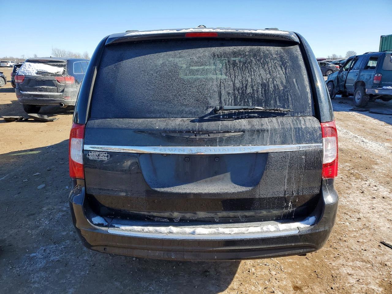 2011 Chrysler Town & Country Touring L - Фото 6