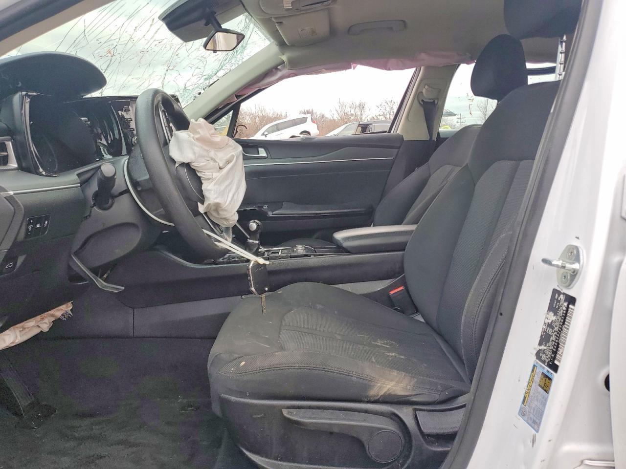 2022 Kia K5 Lx - Image 7