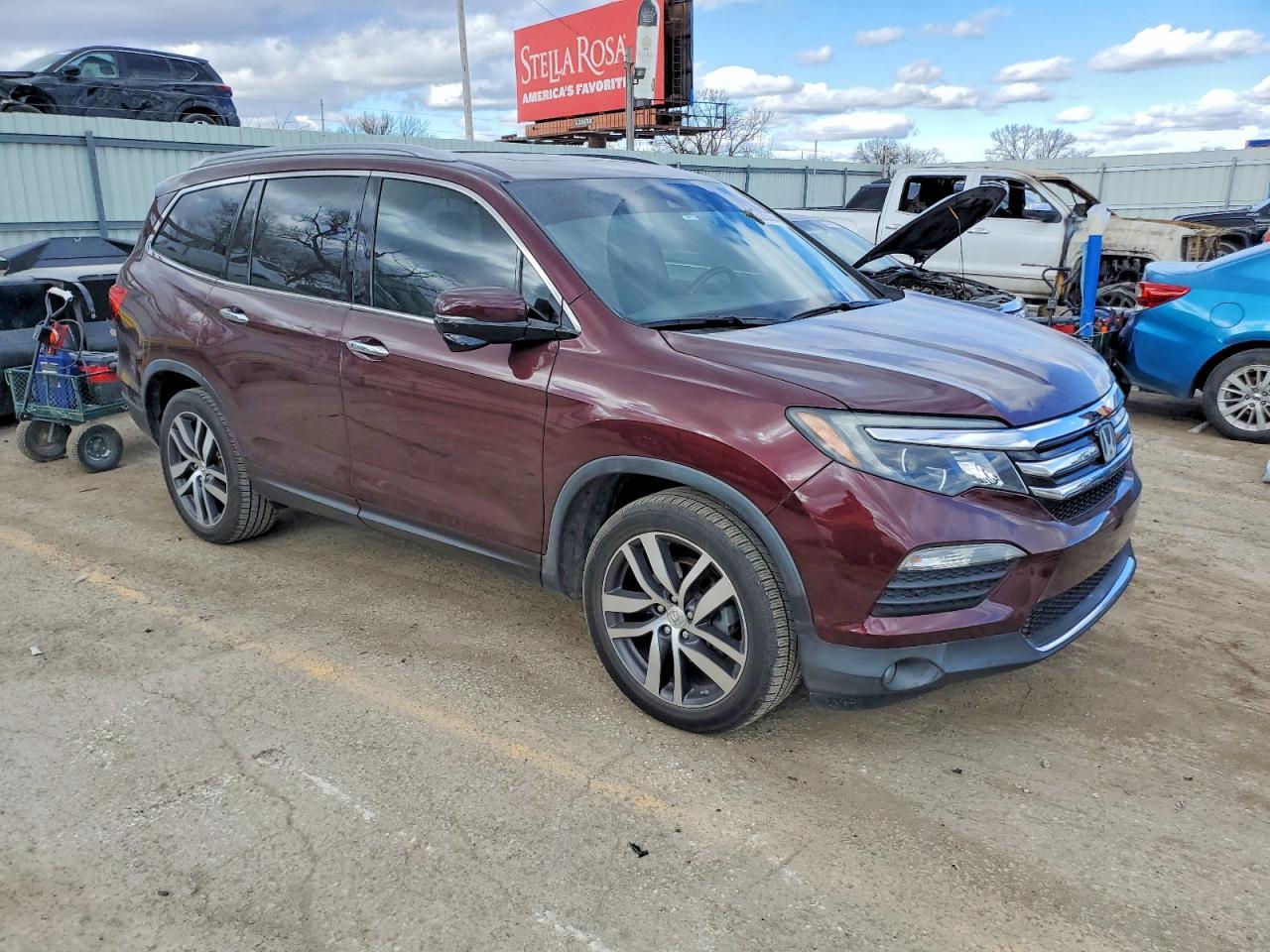2017 Honda Pilot Touring - Image 4