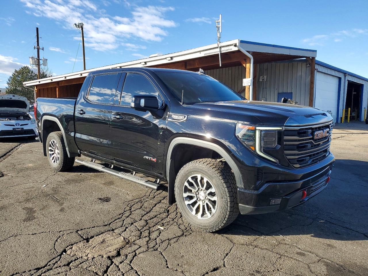 2023 GMC Sierra K1500 At4 - Фото 4