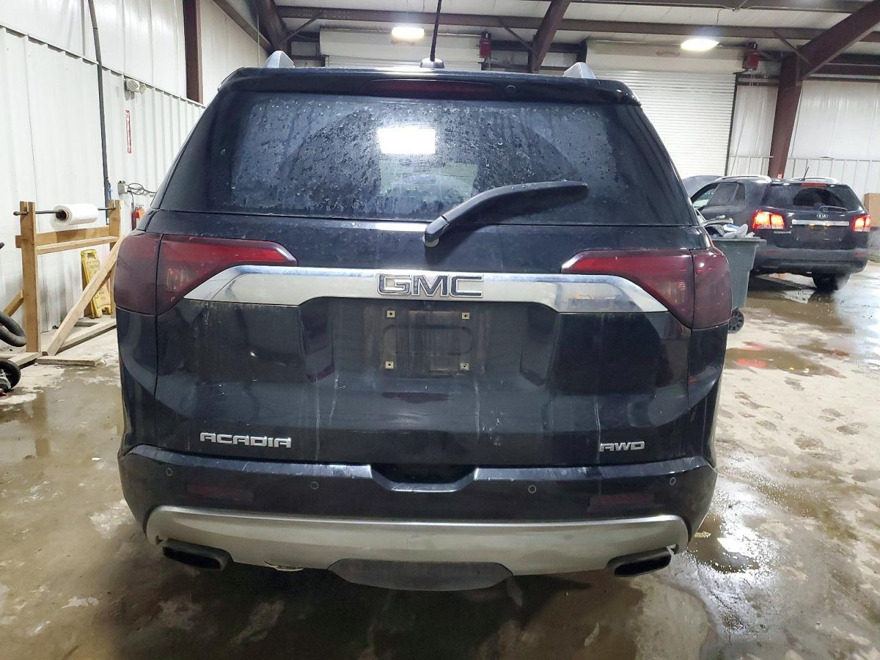 2017 GMC Acadia Denali - Image 6