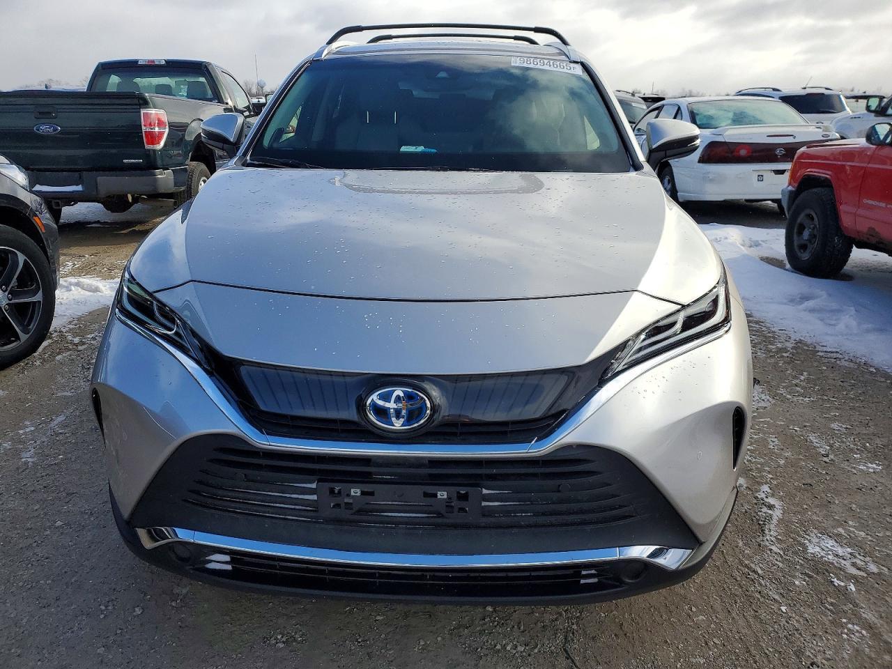 2022 Toyota Venza - Фото 5