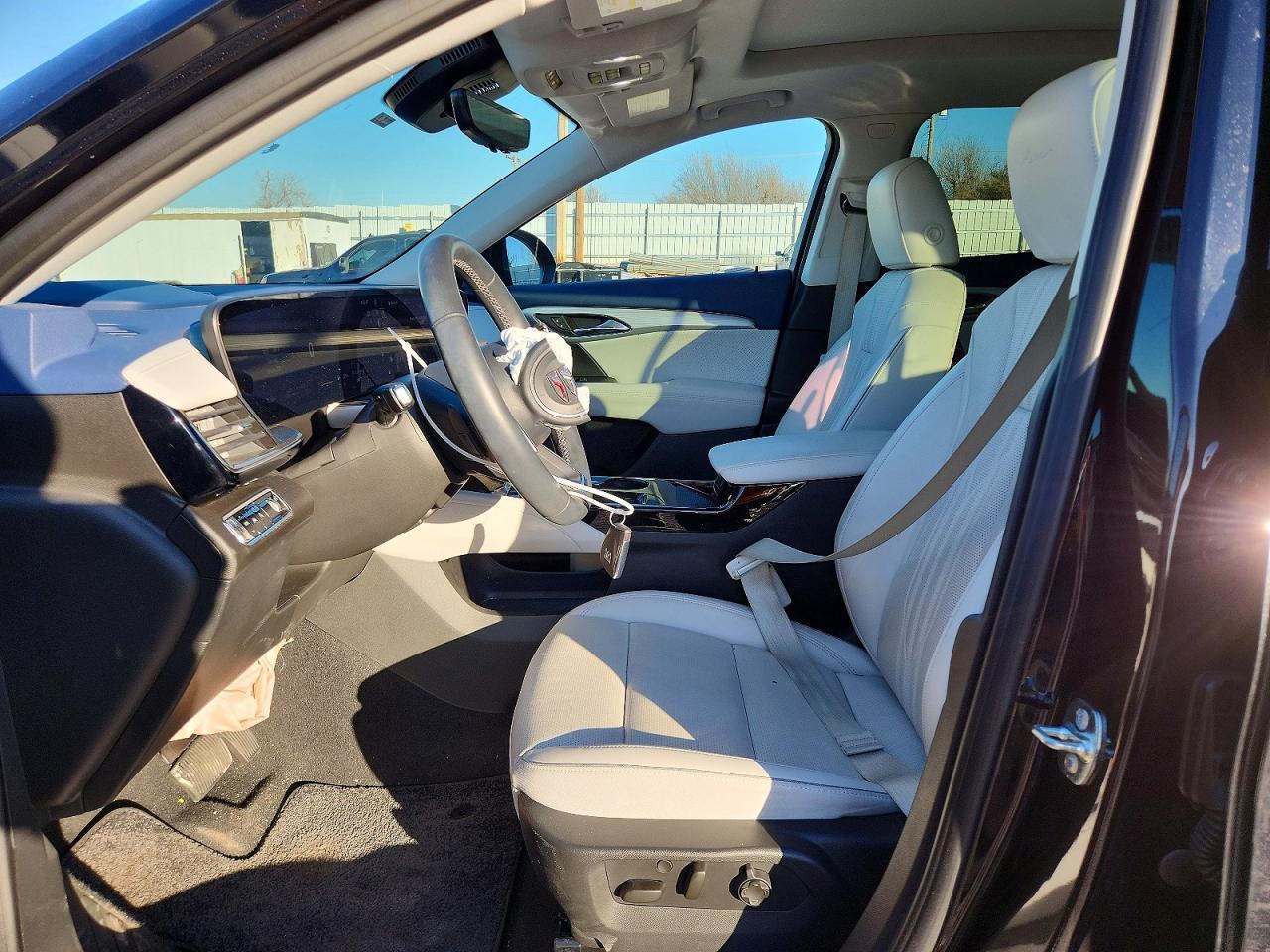 2024 Buick Envision Avenir - Image 7
