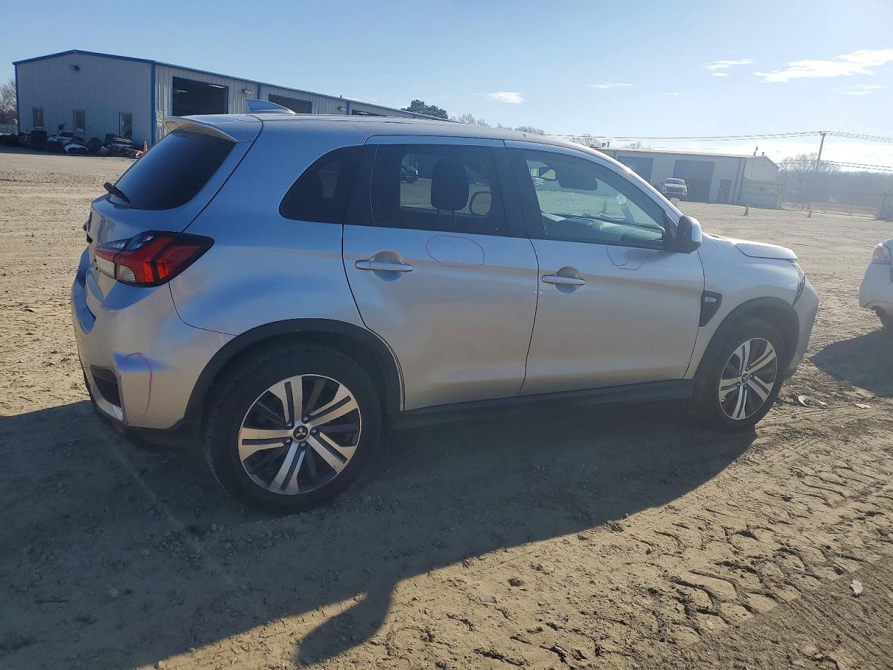 2021 Mitsubishi Outlander Sport Es - Фото 3