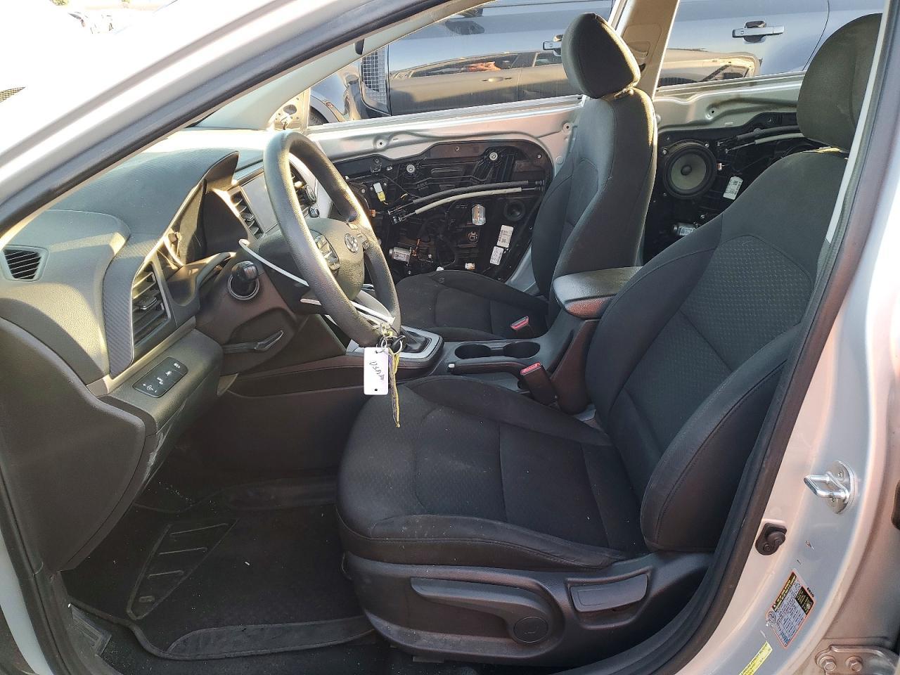 2020 Hyundai Elantra Sel - Фото 7