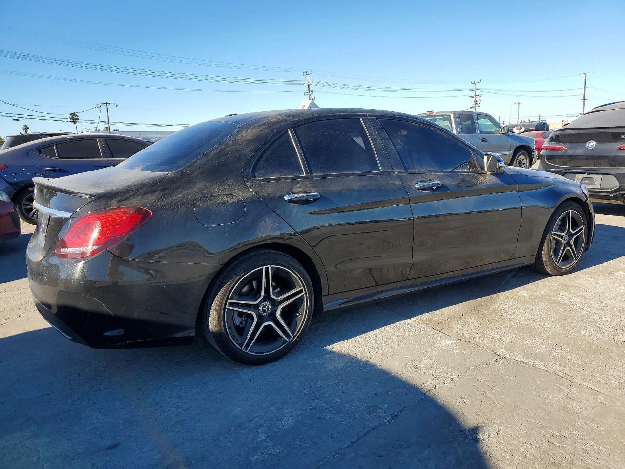 2020 Mercedes-Benz C 300 - Фото 3