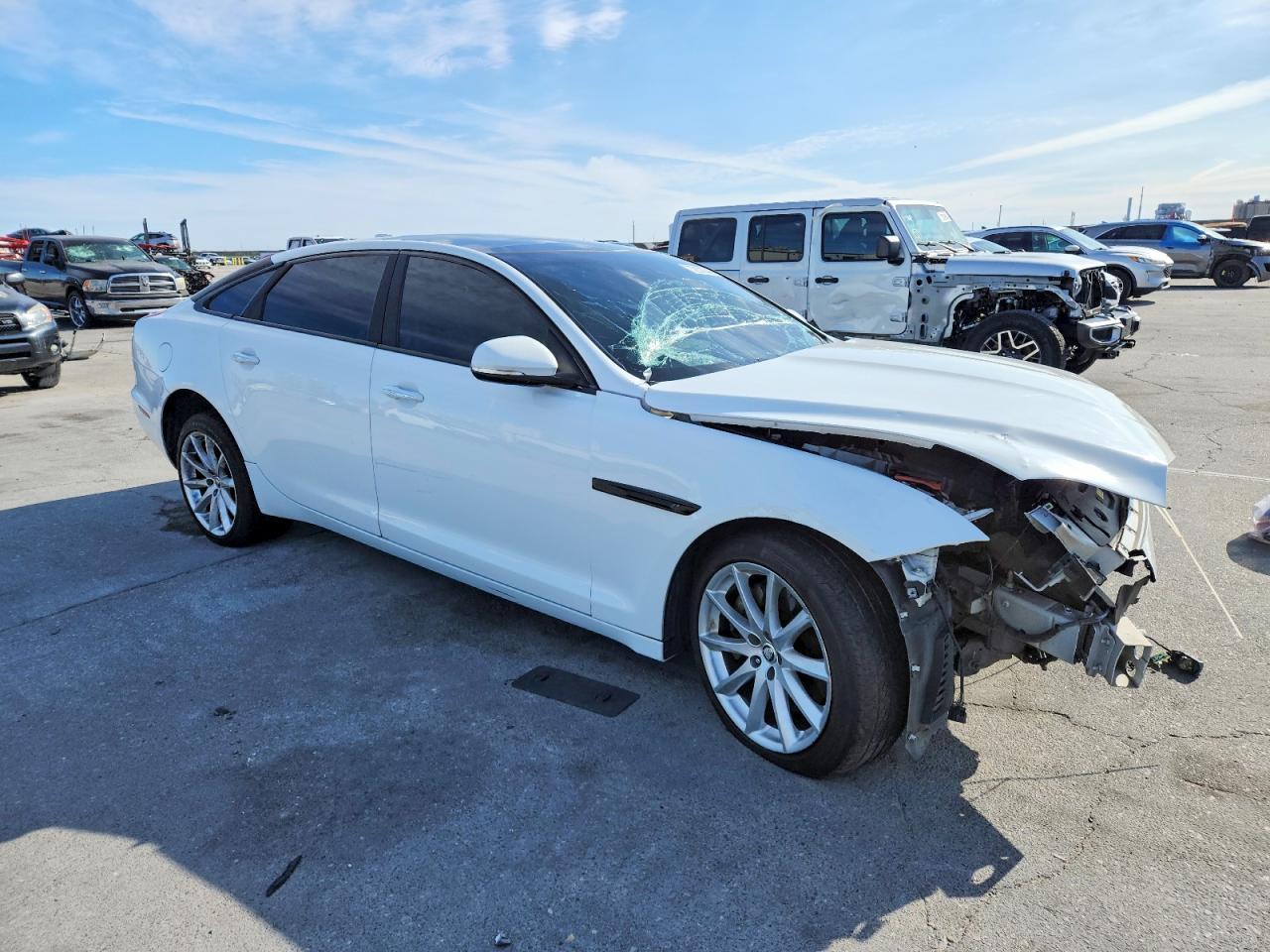 2016 Jaguar Xjl Portfolio - Image 4