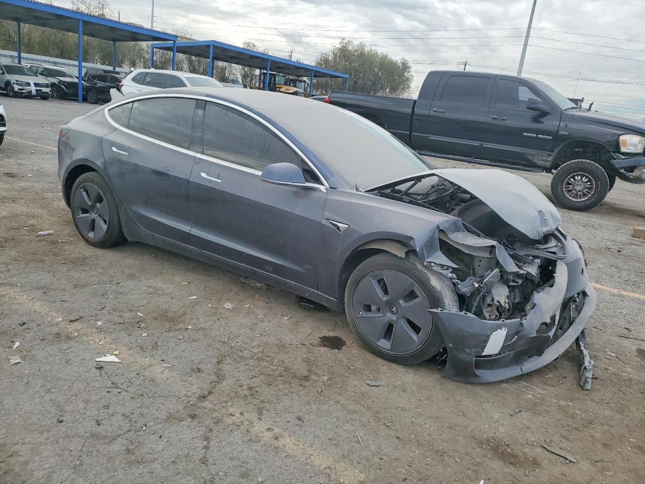 2019 Tesla Model 3 - Фото 4