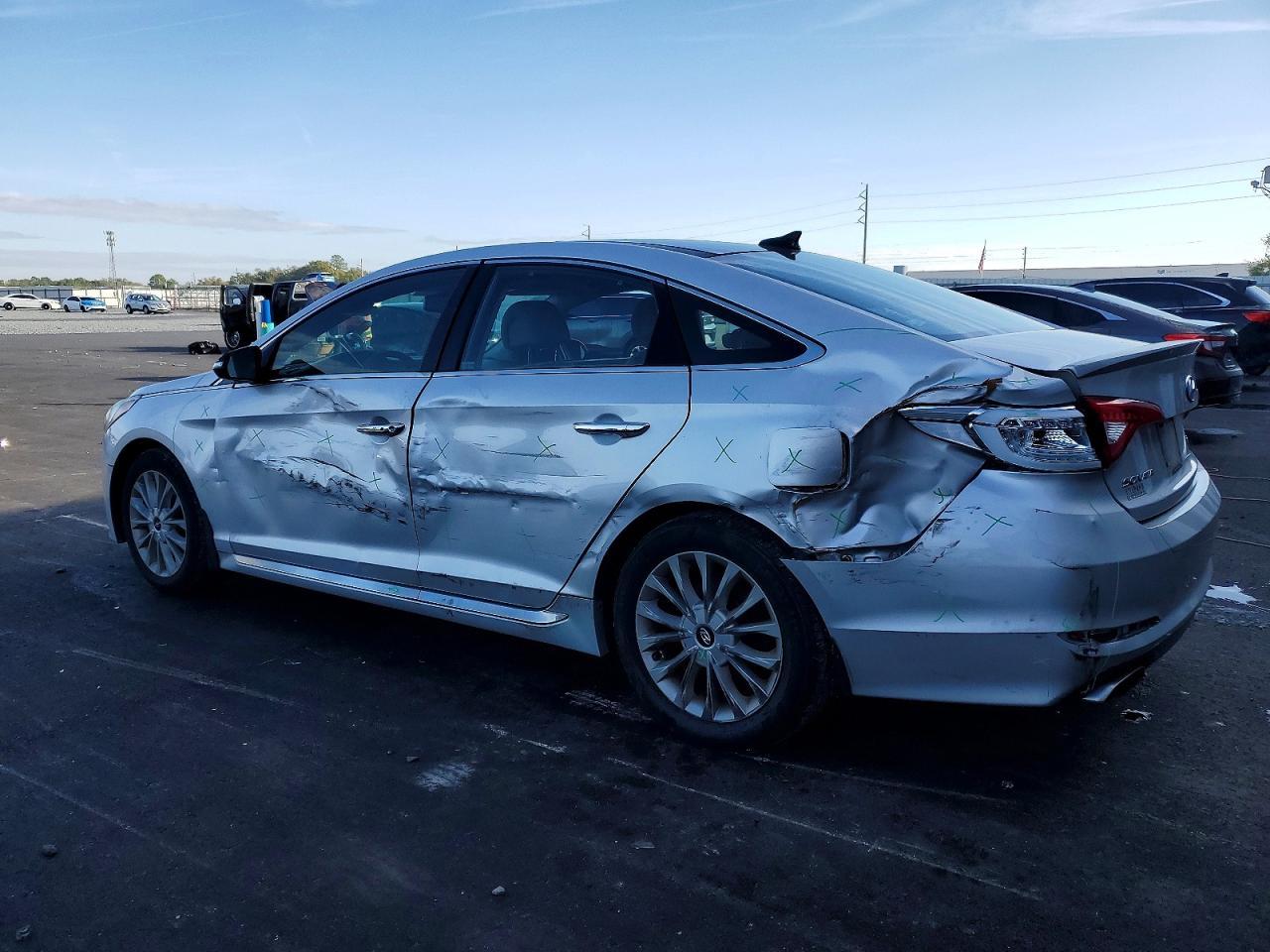 2015 Hyundai Sonata Sport - Image 2