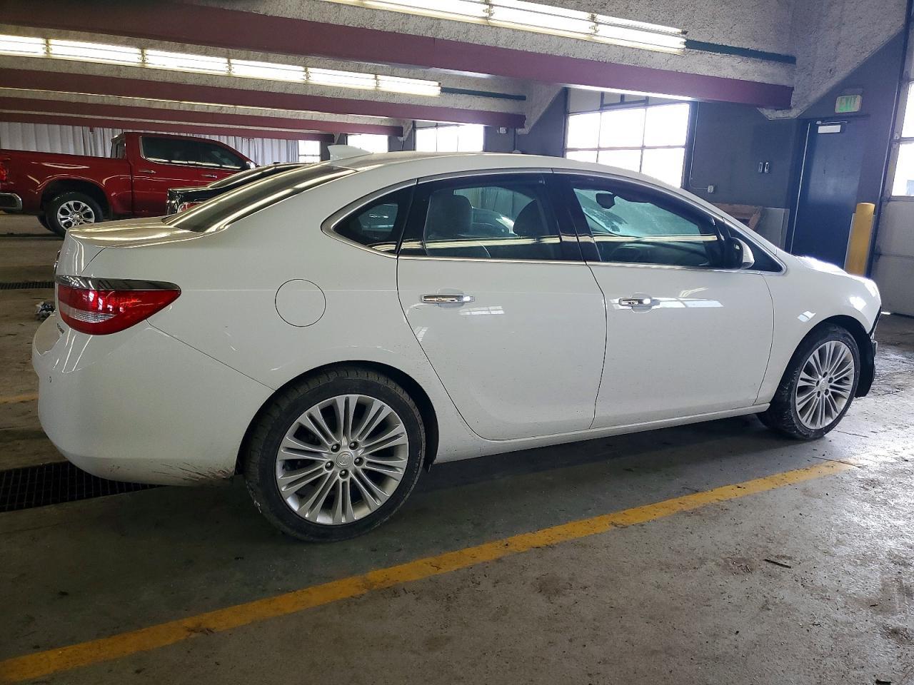 2015 Buick Verano - Image 3