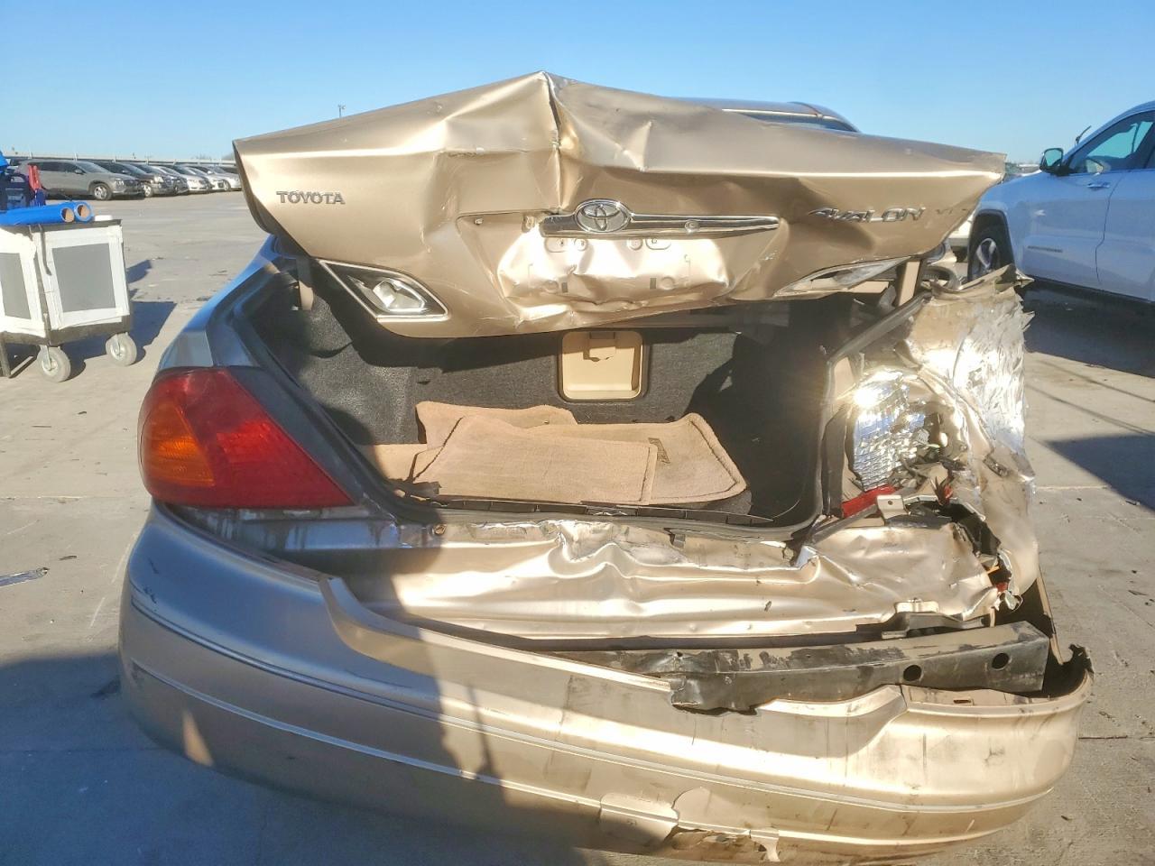 2002 Toyota Avalon Xl - Image 6