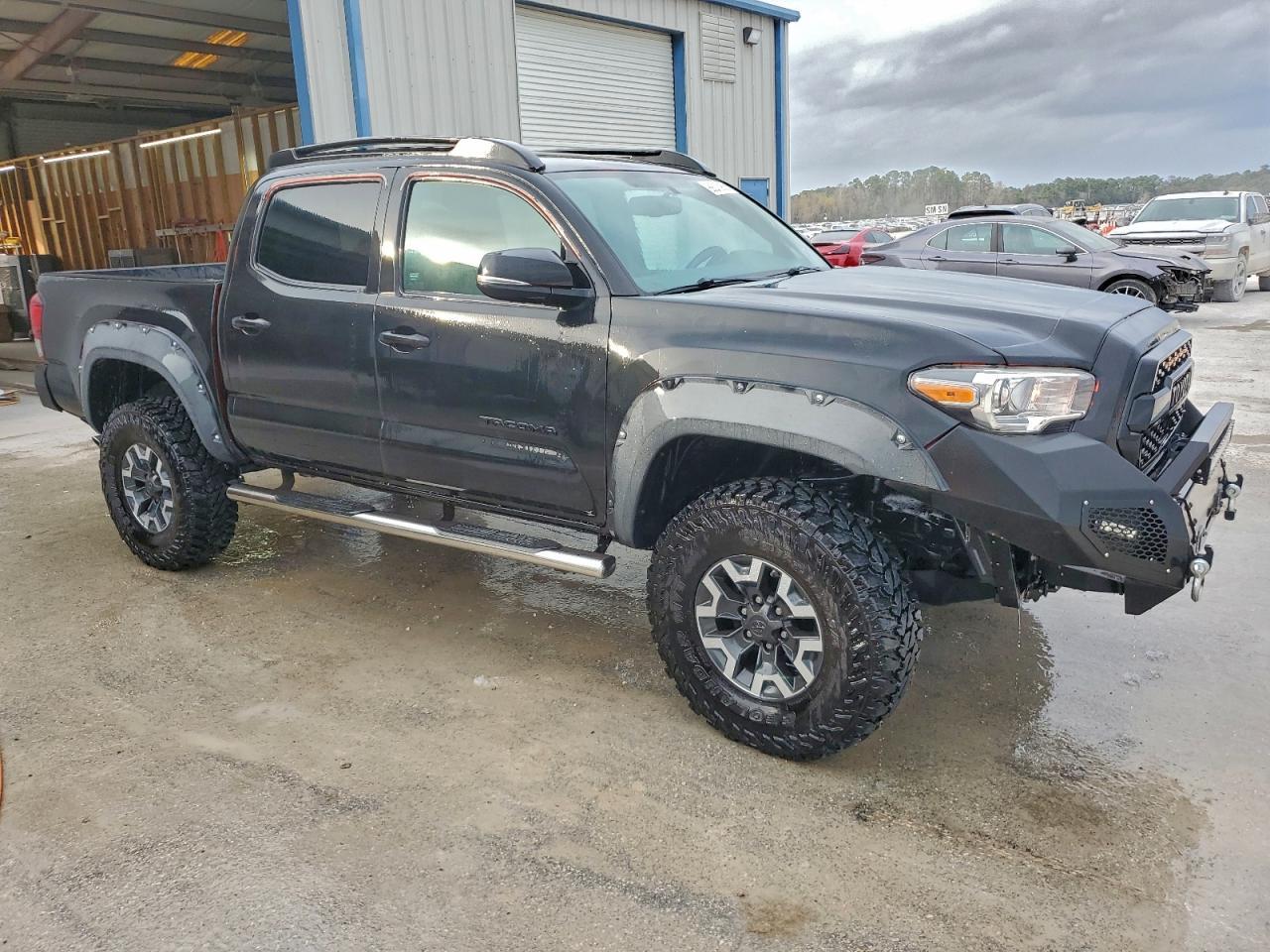 2017 Toyt Tacoma Trd Off-Road 4X4 - Image 4