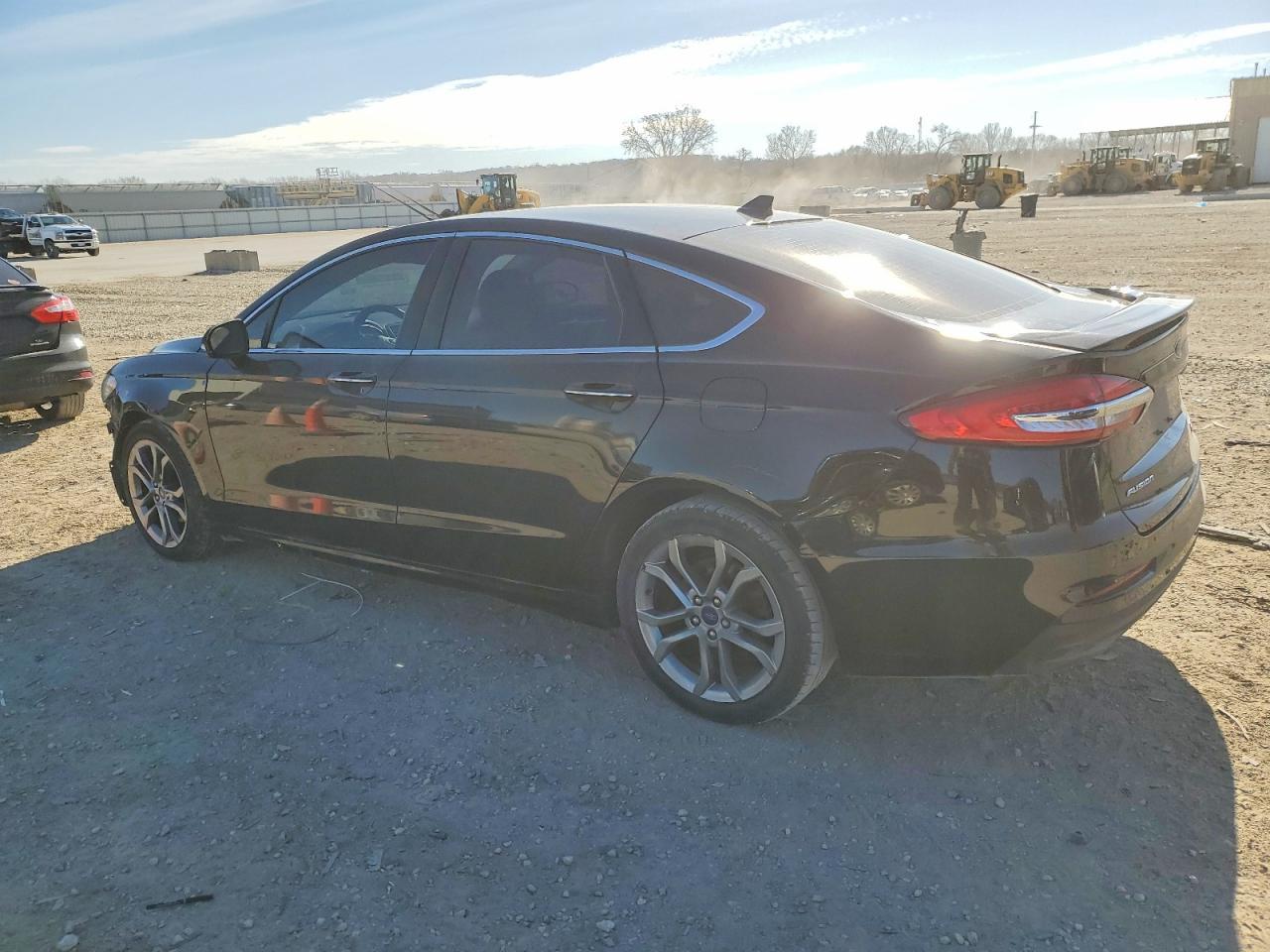 2020 Ford Fusion Titanium - Image 2