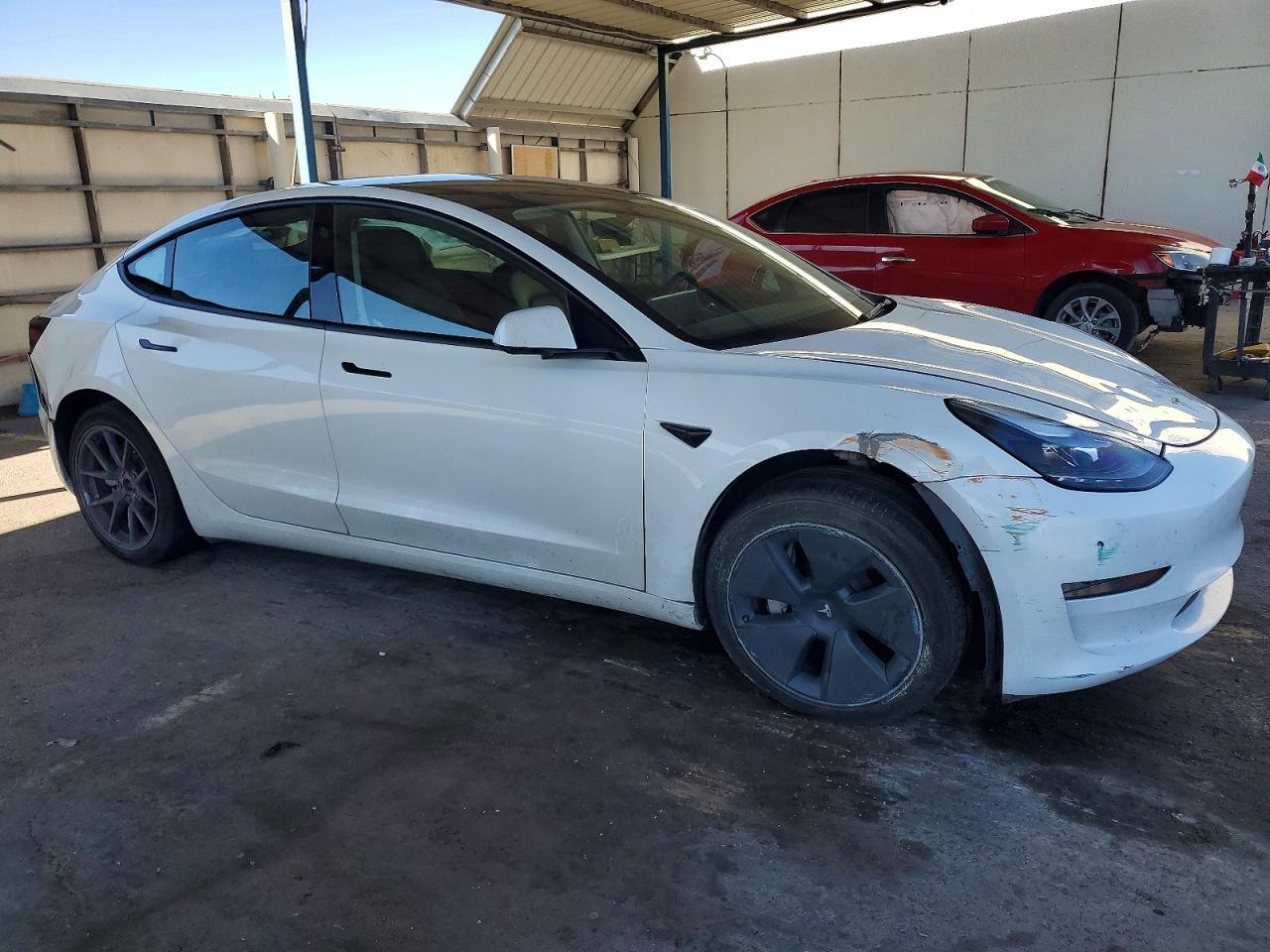 2023 Tesla Model 3 - Image 4