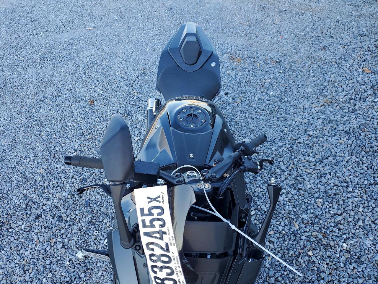 2025 Suzuki Gsx800 F - Фото 5