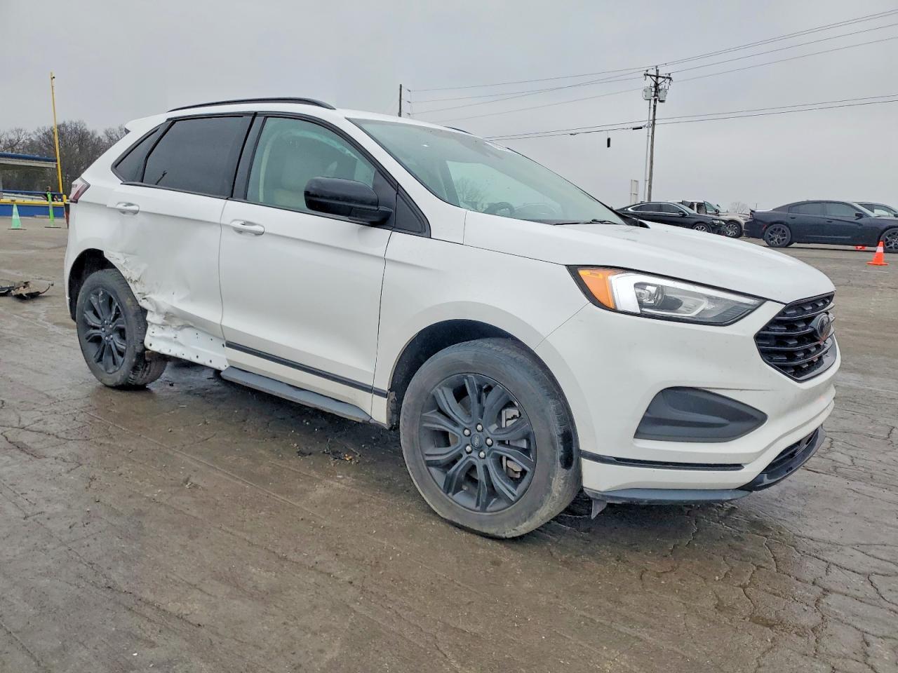 2022 Ford Edge Se - Image 4