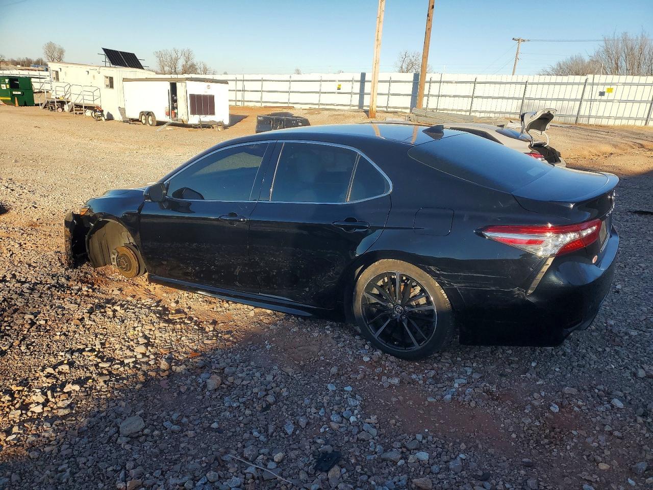 2019 Toyota Camry Xse - Фото 2