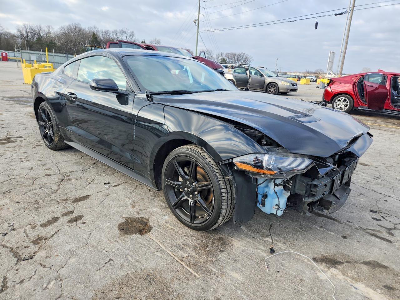 2020 Ford Mustang - Фото 4