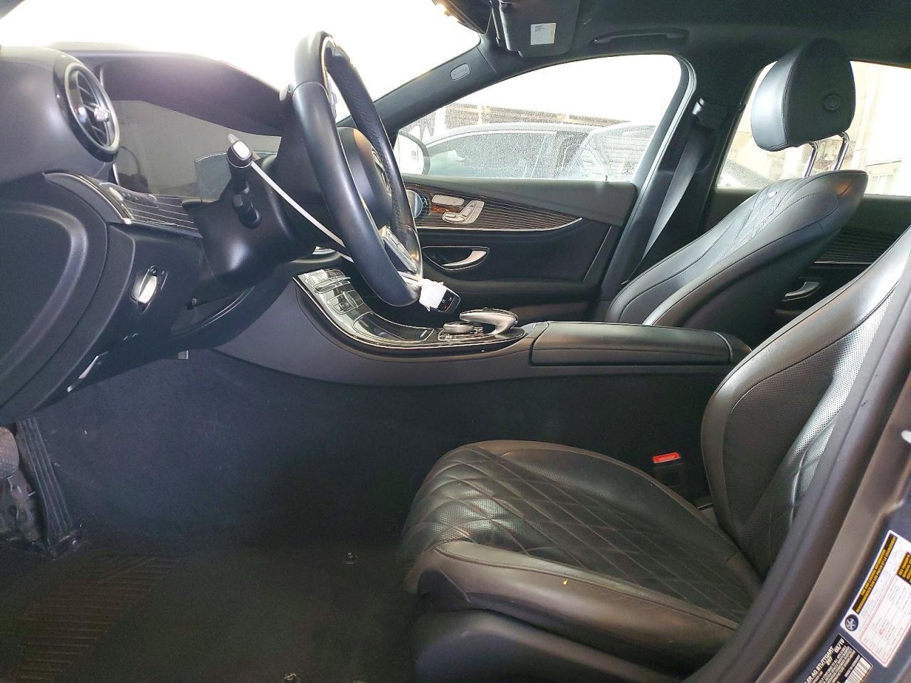 2019 Mercedes-Benz E 300D - Фото 7