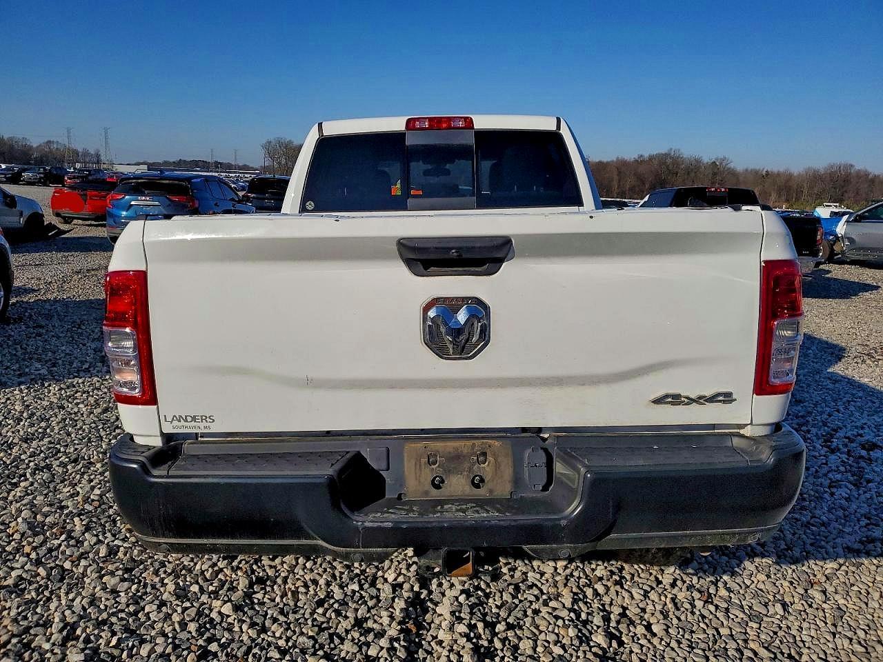 2022 Ram 2500 Tradesman - Фото 6