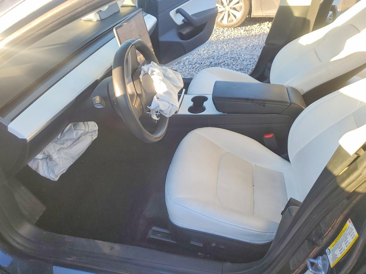 2018 Tesla Model 3 - Фото 7